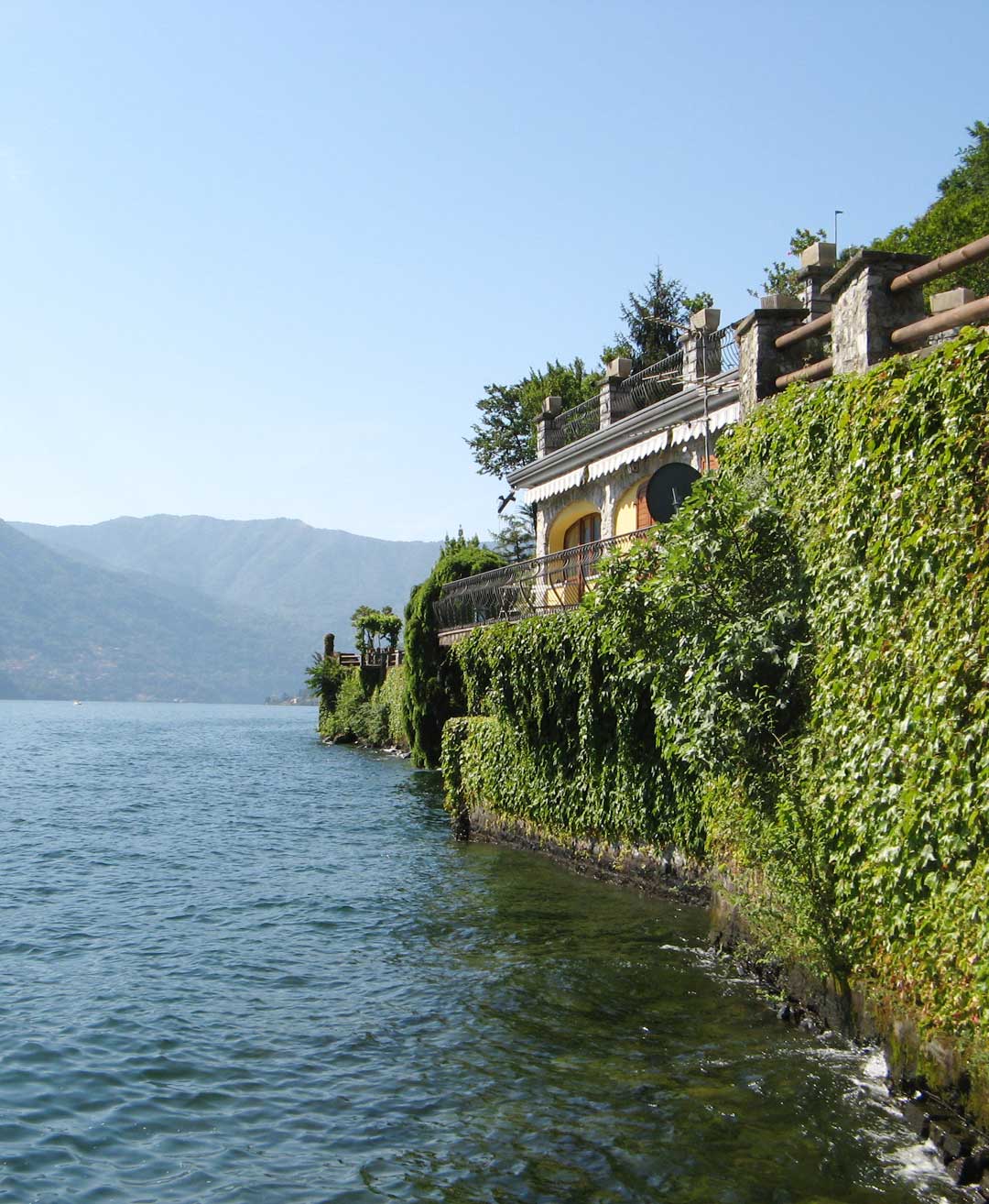 iew of the Telos Boats base from Lake Como, with direct access from the private dock.